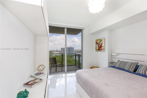 Copropriété à vendre à North Miami Beach, Floride: 2 chambres, 103.59 m2 № 2155014 - photo 15