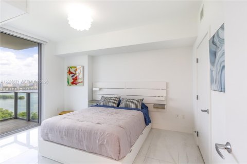 Copropriété à vendre à North Miami Beach, Floride: 2 chambres, 103.59 m2 № 2155014 - photo 16