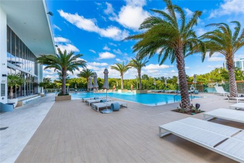 Copropriété à vendre à North Miami Beach, Floride: 2 chambres, 103.59 m2 № 2155014 - photo 28