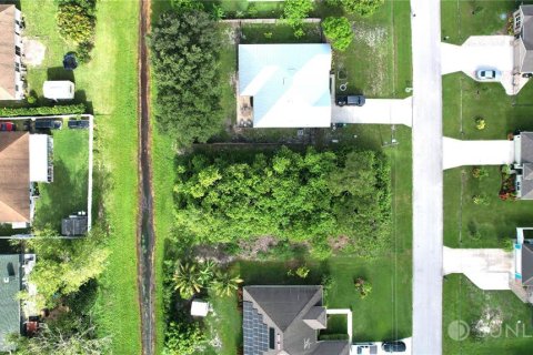 Land in Saint Lucie, Florida № 1901714 - photo 5