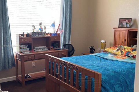 Купить виллу или дом в Порт-Сент-Луси, Флорида 4 спальни, 221.29м2, № 2053880 - фото 27