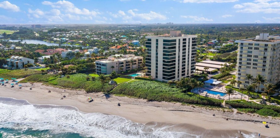 Condo in Juno Beach, Florida, 2 bedrooms  № 615671