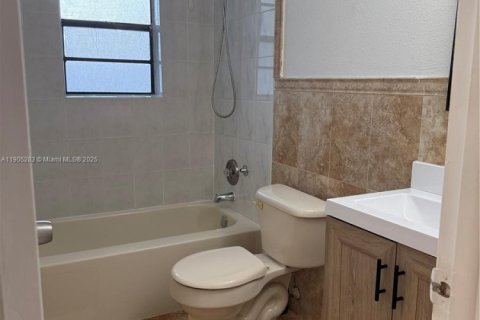 Copropriété à louer à Miami, Floride: 2 chambres, 91.97 m2 № 1968031 - photo 11