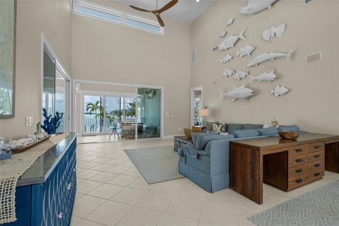 House in Boca Grande, Florida 3 bedrooms, 306.67 sq.m. № 1877383 - photo 20
