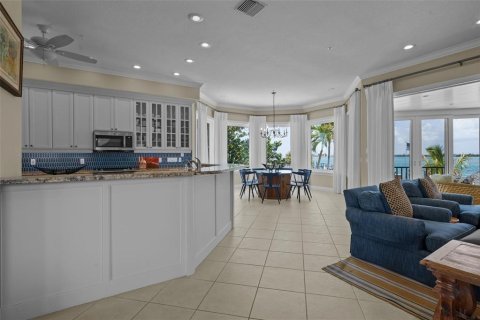 House in Boca Grande, Florida 3 bedrooms, 306.67 sq.m. № 1877383 - photo 27