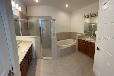 House in Riverview, Florida 4 bedrooms, 288.74 sq.m. № 1869786 - photo 11