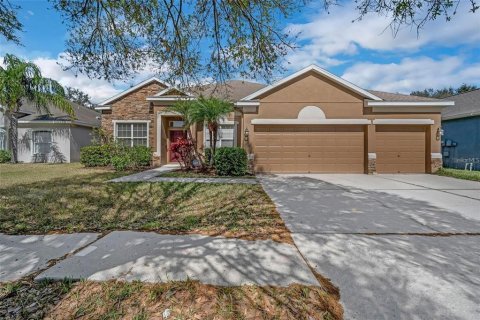 House in Riverview, Florida 4 bedrooms, 288.74 sq.m. № 1869786 - photo 1