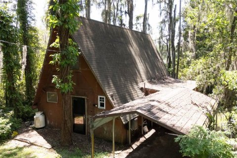 House in Land O' Lakes, Florida 2 bedrooms, 218.88 sq.m. № 1856056 - photo 4