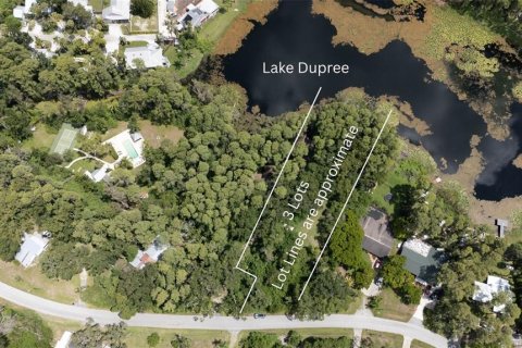 House in Land O' Lakes, Florida 2 bedrooms, 218.88 sq.m. № 1856056 - photo 14