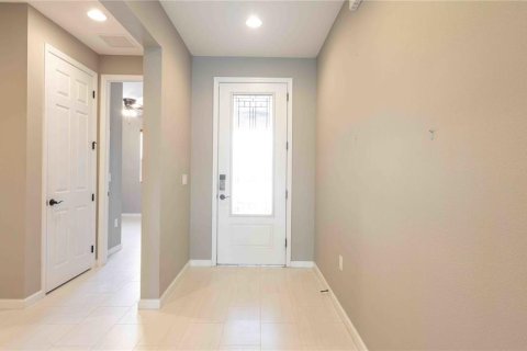 House in Davenport, Florida 3 bedrooms, 205.13 sq.m. № 1804755 - photo 3