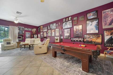 Villa ou maison à vendre à Palm City, Floride: 4 chambres, 401.62 m2 № 2387031 - photo 5