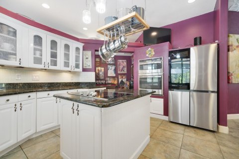 Villa ou maison à vendre à Palm City, Floride: 4 chambres, 401.62 m2 № 2387031 - photo 20
