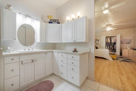 Villa ou maison à vendre à Palm City, Floride: 4 chambres, 401.62 m2 № 2387031 - photo 29