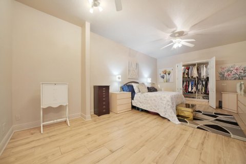 Villa ou maison à vendre à Palm City, Floride: 4 chambres, 401.62 m2 № 2387031 - photo 28