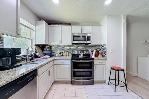 Casa en venta en Orlando, Florida, 3 dormitorios, 89.19 m2 № 2384496 - foto 14