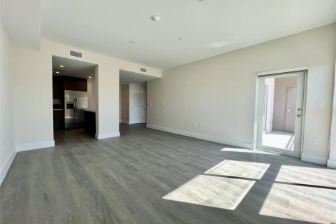Condo in Hollywood, Florida, 1 bedroom № 2081480 - photo 6