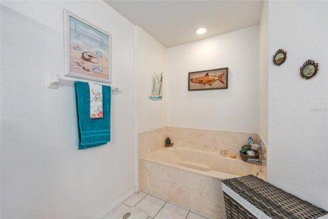 Villa ou maison à vendre à Ocala, Floride: 3 chambres, 159.98 m2 № 2142363 - photo 29
