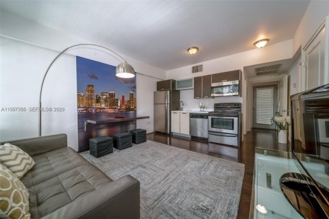 Condo in Miami Beach, Florida, 1 bedroom  № 2067782