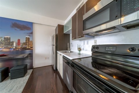 Condo in Miami Beach, Florida, 1 bedroom  № 2067782 - photo 4