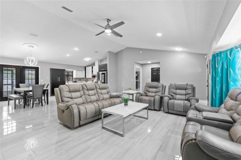 Villa ou maison à vendre à Edgewater, Floride: 3 chambres, 164.62 m2 № 1736292 - photo 6