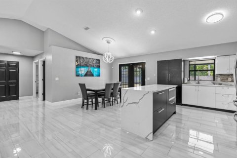 Villa ou maison à vendre à Edgewater, Floride: 3 chambres, 164.62 m2 № 1736292 - photo 7