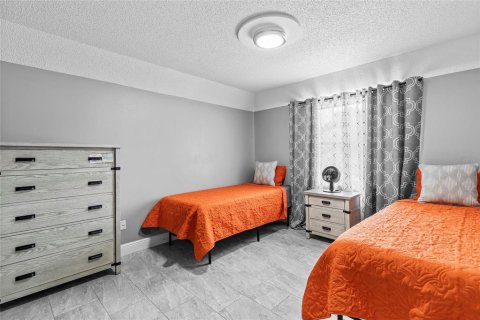 Villa ou maison à vendre à Edgewater, Floride: 3 chambres, 164.62 m2 № 1736292 - photo 14