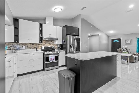Villa ou maison à vendre à Edgewater, Floride: 3 chambres, 164.62 m2 № 1736292 - photo 8