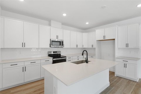Villa ou maison à vendre à Tavares, Floride: 4 chambres, 192.31 m2 № 1436698 - photo 5