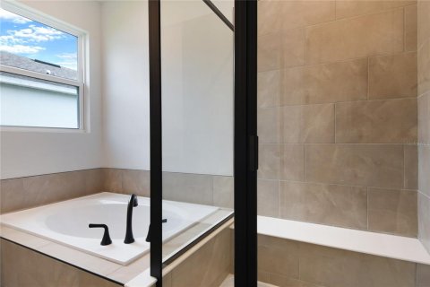 Villa ou maison à vendre à Tavares, Floride: 4 chambres, 192.31 m2 № 1436698 - photo 14