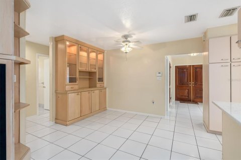 Casa en venta en Port Charlotte, Florida, 5 dormitorios, 342.07 m2 № 2098316 - foto 26