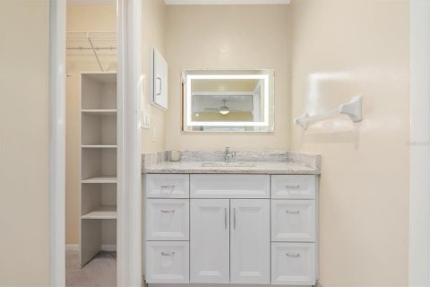 Casa en venta en Port Charlotte, Florida, 5 dormitorios, 342.07 m2 № 2098316 - foto 30