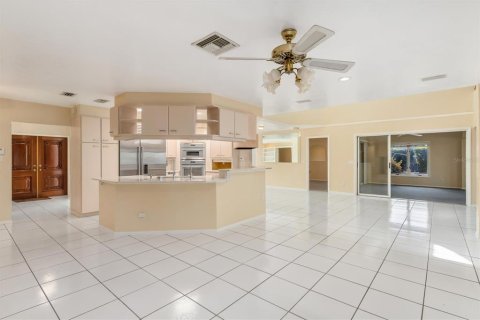 Casa en venta en Port Charlotte, Florida, 5 dormitorios, 342.07 m2 № 2098316 - foto 22
