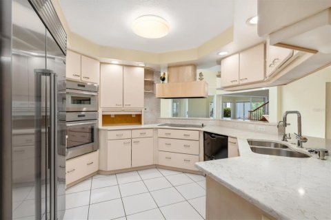 Casa en venta en Port Charlotte, Florida, 5 dormitorios, 342.07 m2 № 2098316 - foto 2