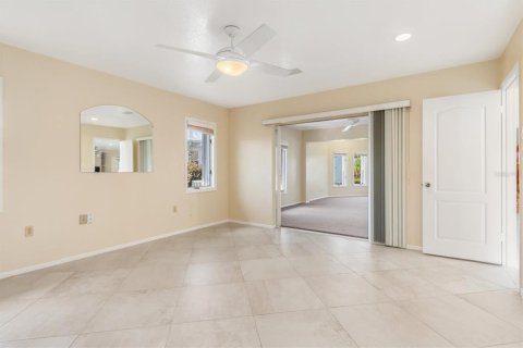 Casa en venta en Port Charlotte, Florida, 5 dormitorios, 342.07 m2 № 2098316 - foto 28