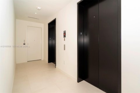 Copropriété à louer à Miami, Floride: 1 chambre № 2417611 - photo 29