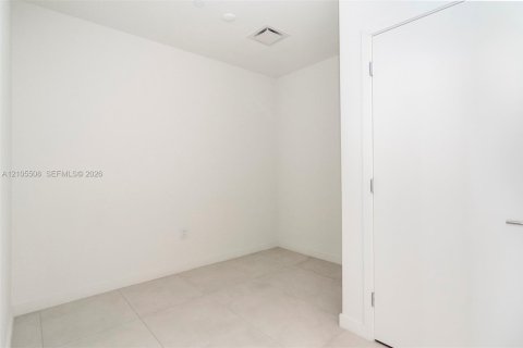 Copropriété à louer à Miami, Floride: 1 chambre № 2417611 - photo 25