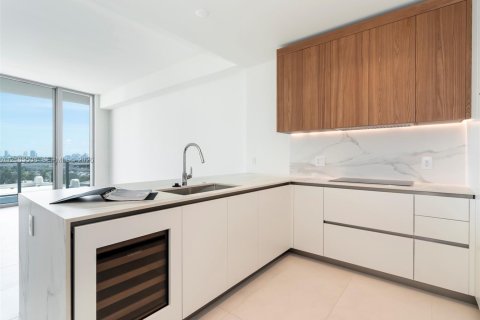 Copropriété à louer à Miami, Floride: 1 chambre № 2417611 - photo 12
