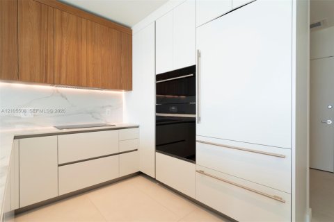 Copropriété à louer à Miami, Floride: 1 chambre № 2417611 - photo 13