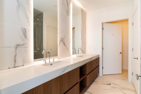 Copropriété à louer à Miami, Floride: 1 chambre № 2417611 - photo 19