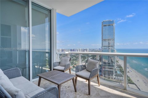 Condo in Sunny Isles Beach, Florida, 3 bedrooms  № 2003580 - photo 3