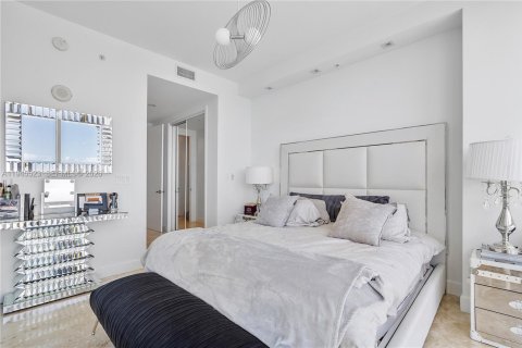 Condo in Sunny Isles Beach, Florida, 3 bedrooms  № 2003580 - photo 18