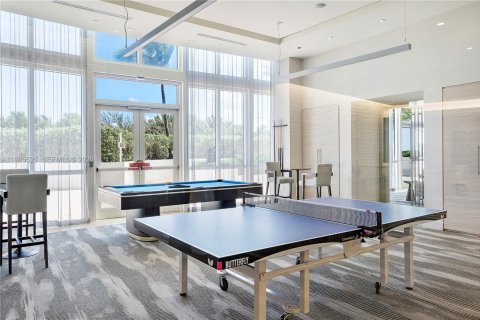 Condo in Sunny Isles Beach, Florida, 3 bedrooms  № 2003580 - photo 28