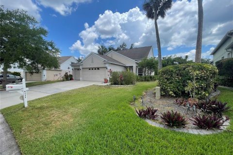 House in Bradenton, Florida 4 bedrooms, 200.11 sq.m. № 1662562 - photo 1