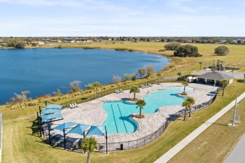 House in Lake Hamilton, Florida 3 bedrooms, 157.47 sq.m. № 1813481 - photo 18