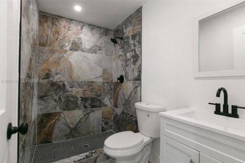 House in Miramar, Florida 1 bedroom, 176.33 sq.m. № 2069388 - photo 11