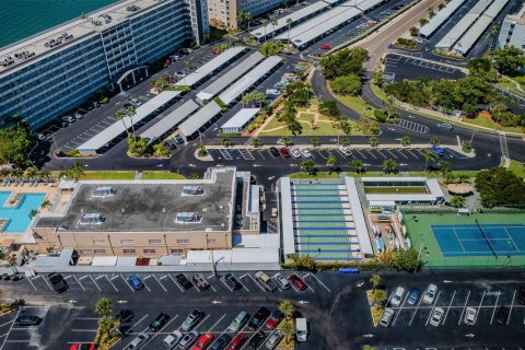 Copropriété à vendre à Gulfport, Floride: 1 chambre, 98.48 m2 № 1527227 - photo 13