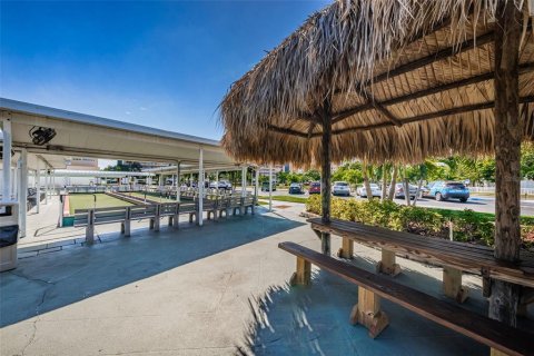 Copropriété à vendre à Gulfport, Floride: 1 chambre, 98.48 m2 № 1527227 - photo 23