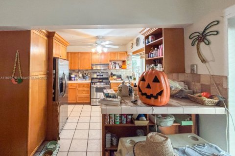 Casa en venta en Cutler Bay, Florida, 3 dormitorios, 140.47 m2 № 1951022 - foto 8
