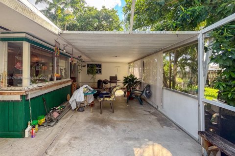 Casa en venta en Cutler Bay, Florida, 3 dormitorios, 140.47 m2 № 1951022 - foto 12