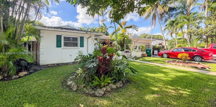 Casa en Cutler Bay, Florida 3 dormitorios, 140.47 m2 № 1951022